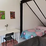 Casa Maria Homestay *